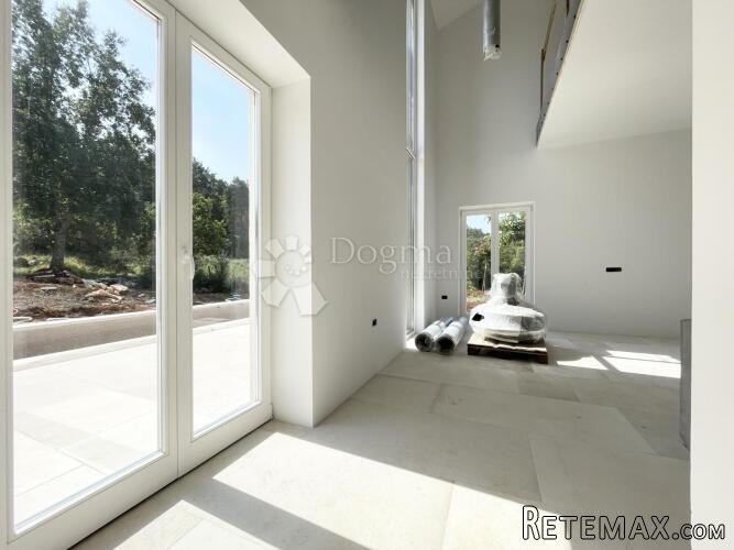 DIZAJNERSKA VILA U POTPUNOJ PRIVATNOSTI - 6