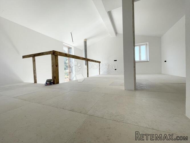 DIZAJNERSKA VILA U POTPUNOJ PRIVATNOSTI - 8
