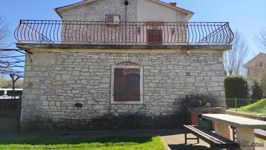 Istra, Kanfanar - Povijesna kamena kuća s pogledom na more - 2
