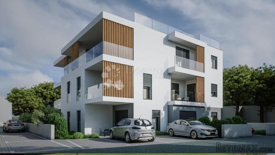 VODICE, STAN U NOVOGRADNJI STAN S VRTOM BLIZU PLAŽE - 2