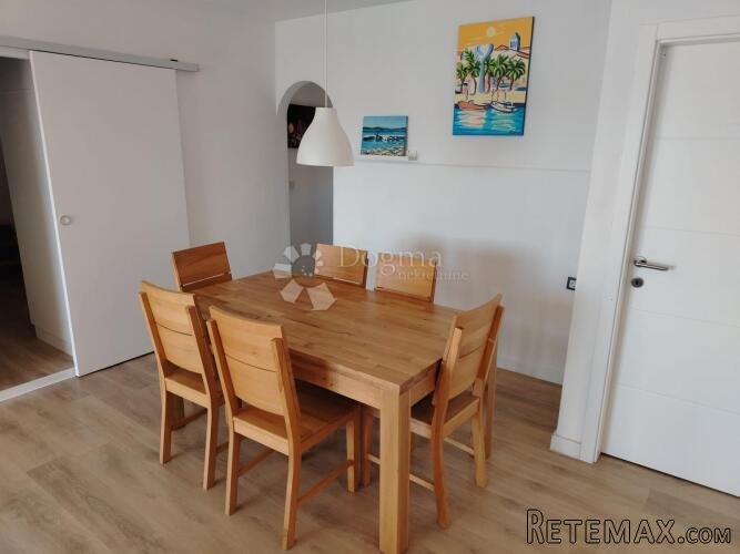 VODICE - apartman 80 m2 + potkrovlje 80 m2 - 100 metara od m - 3