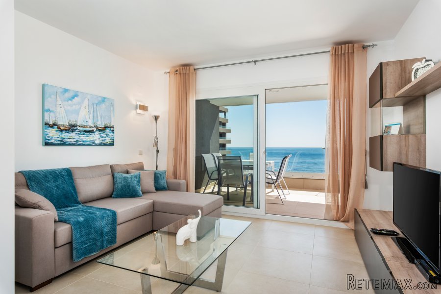 Punta Prima is located just 5 km from Torrevieja, is.. - 4
