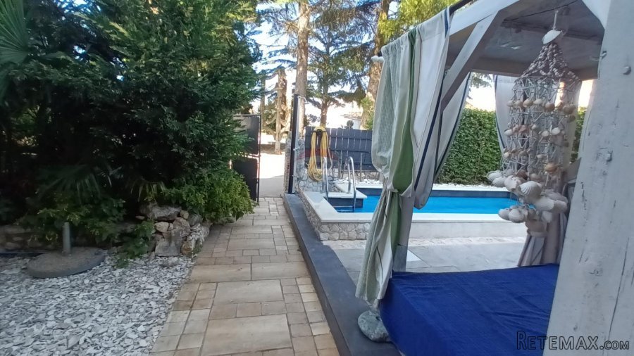 Istra, Krnica autentična kamena kuća - 8