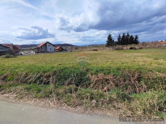 Karlovac, Turanj - građevinsko zemljište 1122 m2 - 2