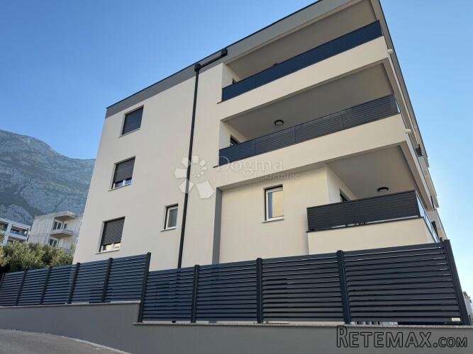 Makarska, novogradnja, prizemlje 84,98m2 - 2