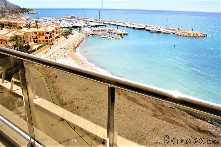 Los apartamentos se ubican en Altea, en un complejo.. - 4