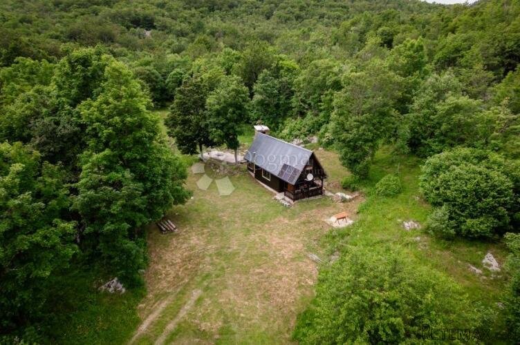KUĆA OAZA MIRA U SRCU PARKA PRIRODE SJEVERNI VELEBIT