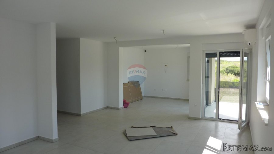 Istra, Poreč, Centar- četverosobni stan novogradnji s liftom - 2