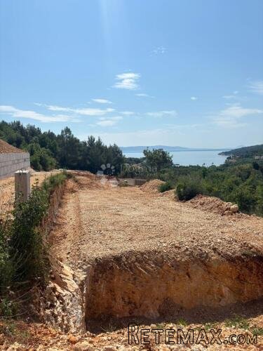 Labin okolica – Zemljište s pogledom na more, započeta gradn - 3
