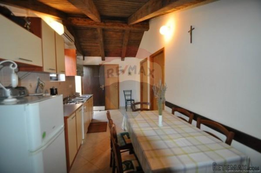 Krk,kuća na osami sa dva apartmana - 7