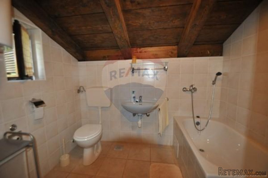 Krk,kuća na osami sa dva apartmana - 10