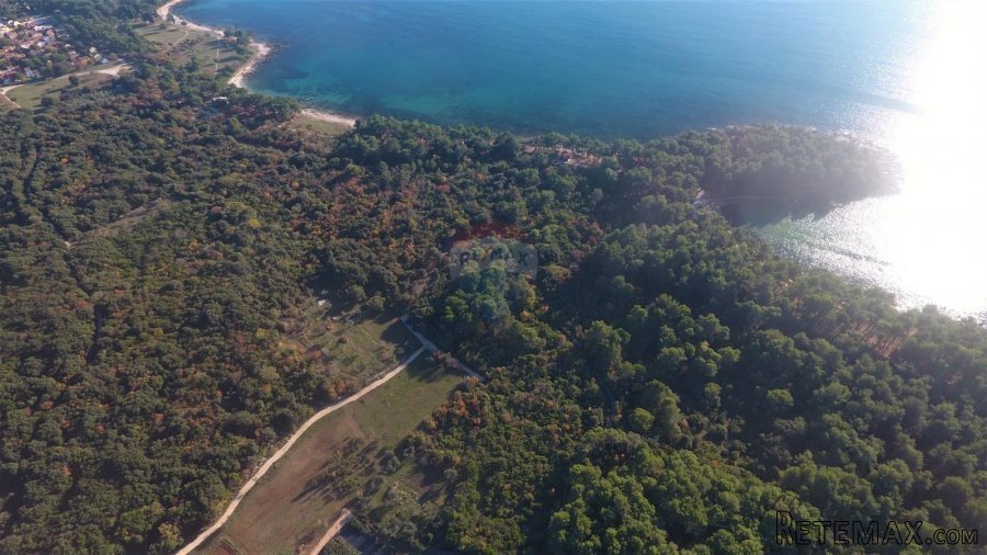 Rovinj, zemljište prvi red do mora tematski park i rekreacij - 2