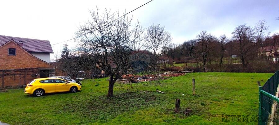 Stubičke Toplice, Strmec Stubički, građevinsko zemljište 111 - 2