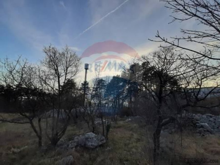 RIJEKA,MARTINKOVAC- građevinsko zemljište za 8 stanova, sa p - 3