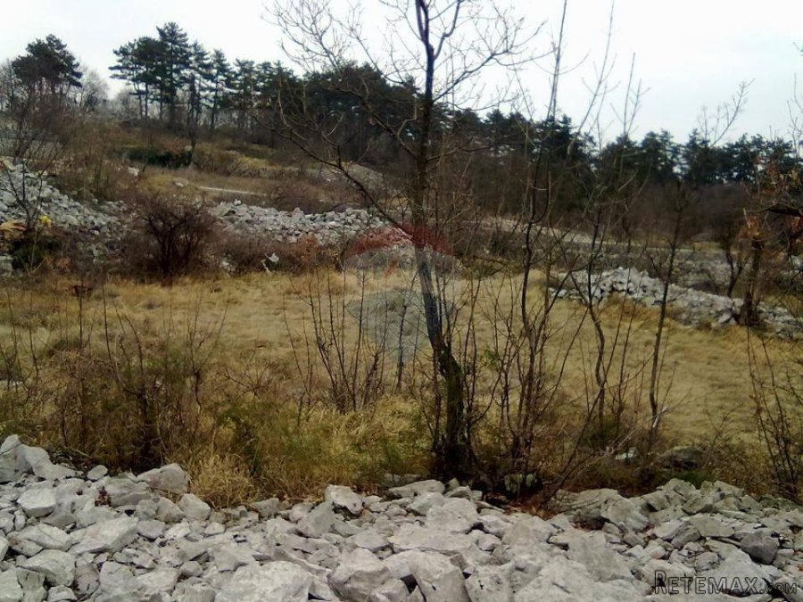 RIJEKA,MARTINKOVAC- građevinsko zemljište za 8 stanova, sa p - 6