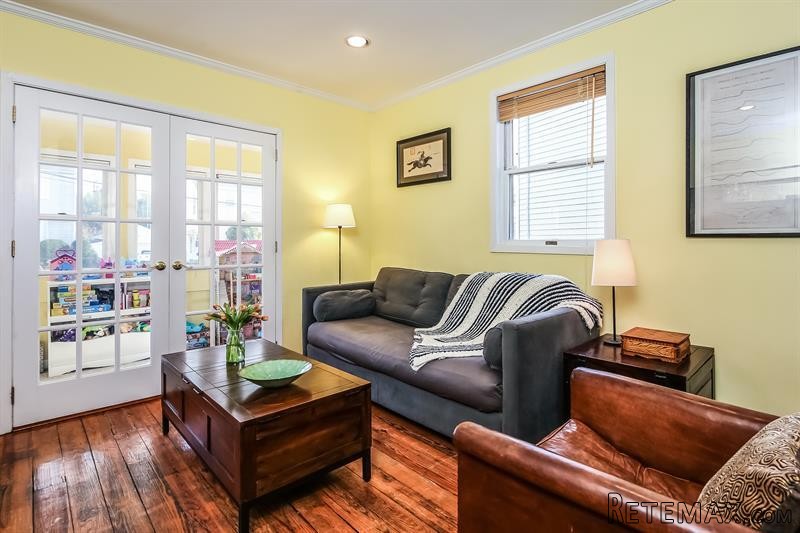3 bedroom House For Sale: 306 Jefferson.. - 2