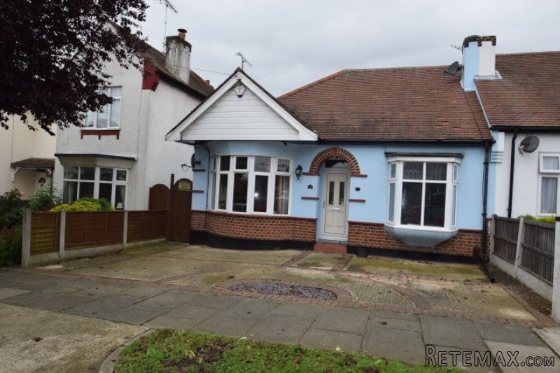 St Georges Drive, Westcliff on Sea, SS0..