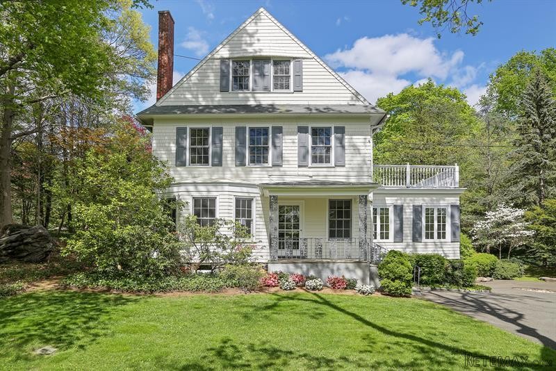 6 bedroom House For Sale: 81 Brookside..
