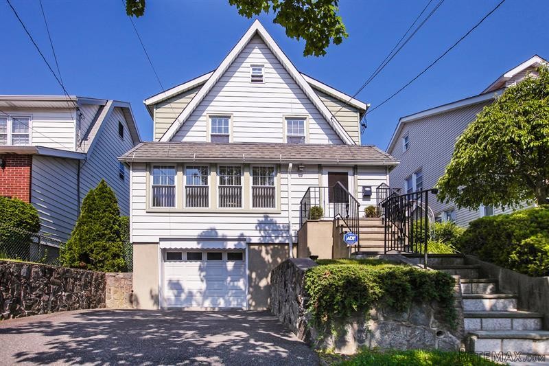 3 bedroom House For Sale: 607 Kimball..