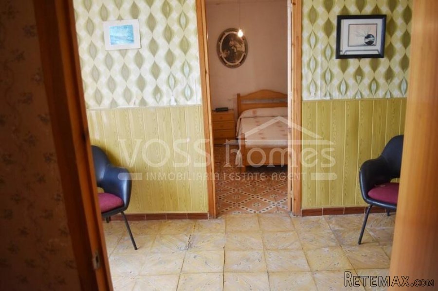 A lovely 2 storey village house to renovate currently with.. - 11