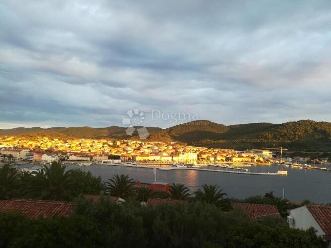 VELA LUKA - GRAĐEVINSKO ZEMLJIŠTE - 2