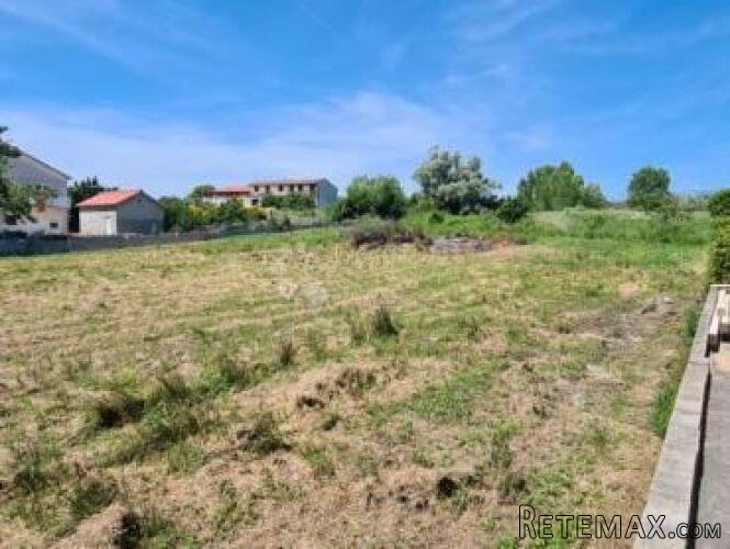 Ljubač - 1.red uz more (pješčana plaža) 3034 m² - NAJAM - 3
