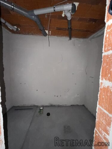 Prodaje se kuća u Bečmenu-Surčin - 13