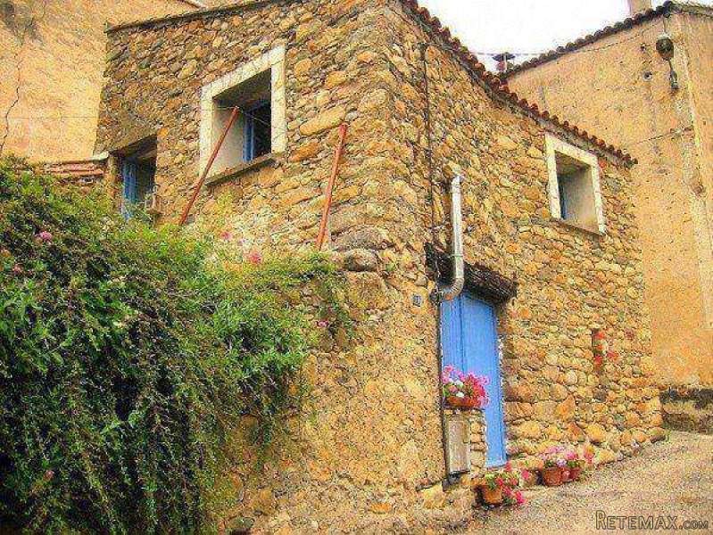 Pretty Stone House, Fully Furnished..