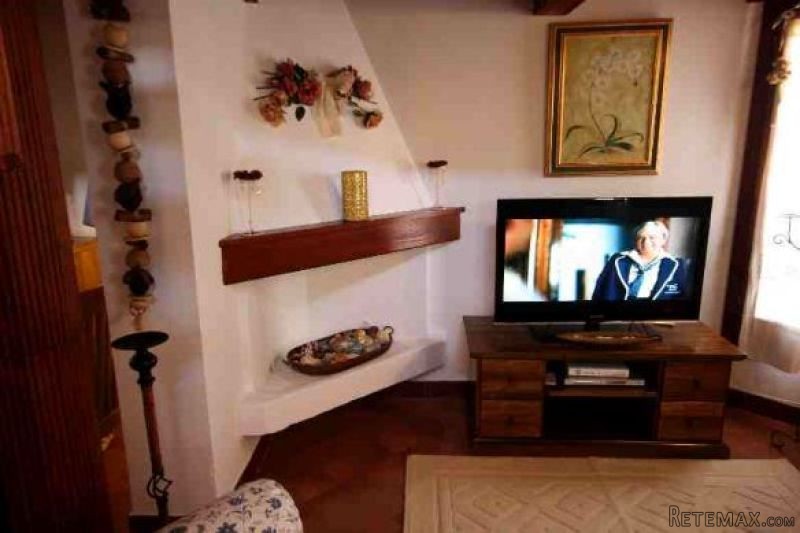 2 Bedrooms - Attic - For Sale - 2