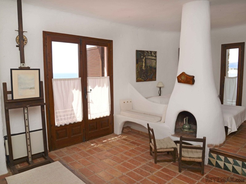 5 Bedrooms - Villa - Alicante - For Sale
