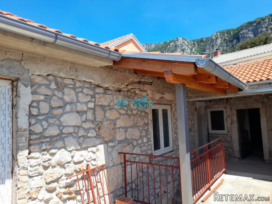 BRIBIR KAMENA KUĆA 215m2