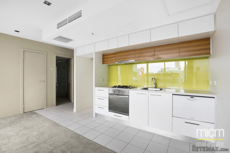 Bright Victoria Point Pad Near Etihad.. - 2