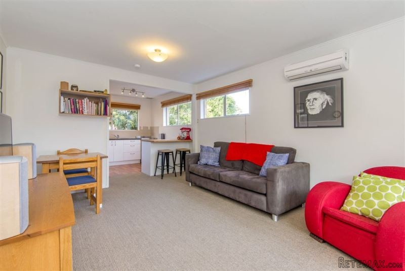 Private, Peaceful & Freshly Renovated - 2