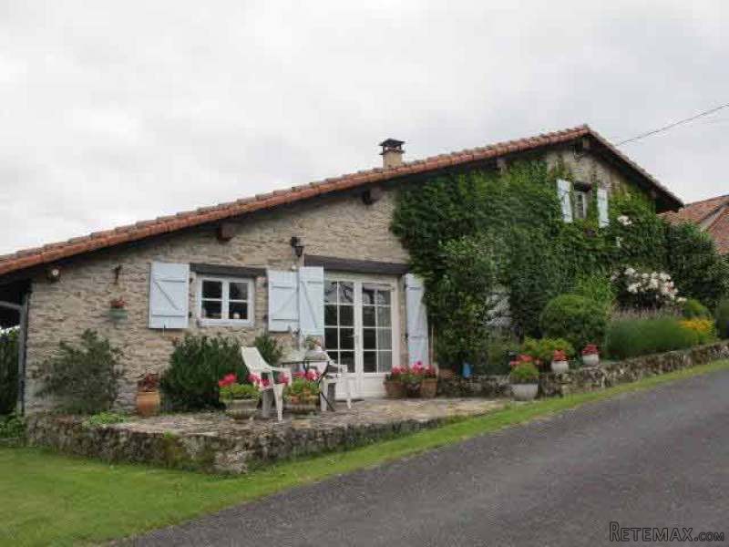 Renovated 2/ 3 Bedroom Farmhouse With.. - 2