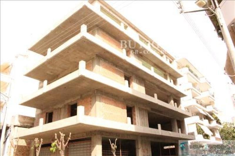B766 - FOR SALE 4-STOREY BUILDING