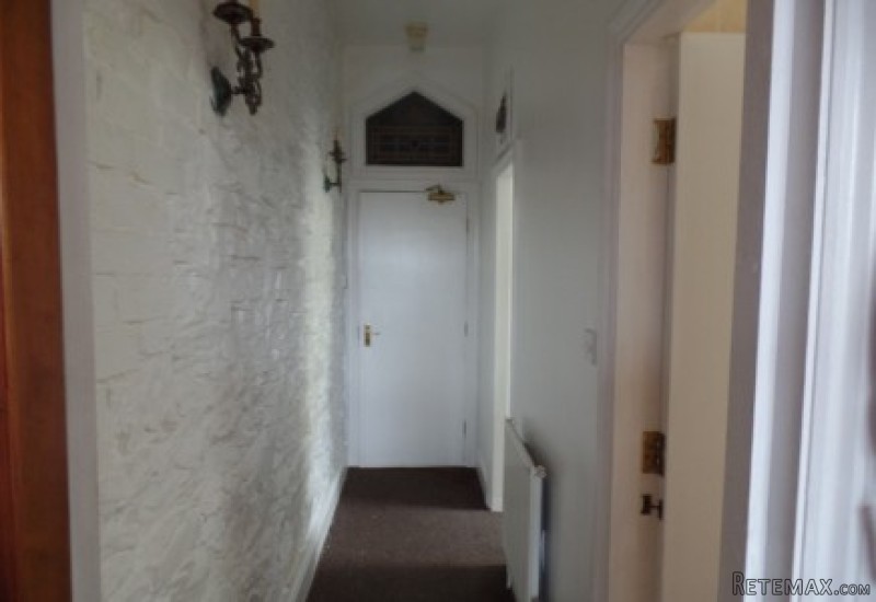 Apartment 7, Harwood Court, North Shore.. - 2