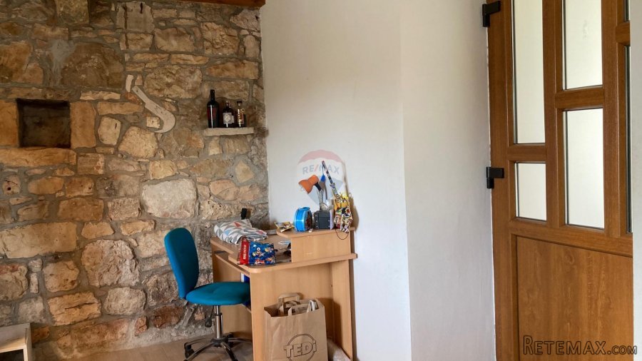 Višnjan okolica, kuća s velikom okućnicom od 17000m2 - 5