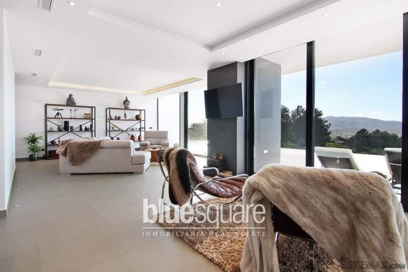 4 Bedroom Modern Individual Villa Javea - 2
