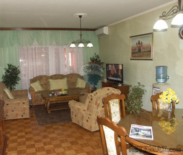 Pula, Veruda Porat stan u kući 153,62m2