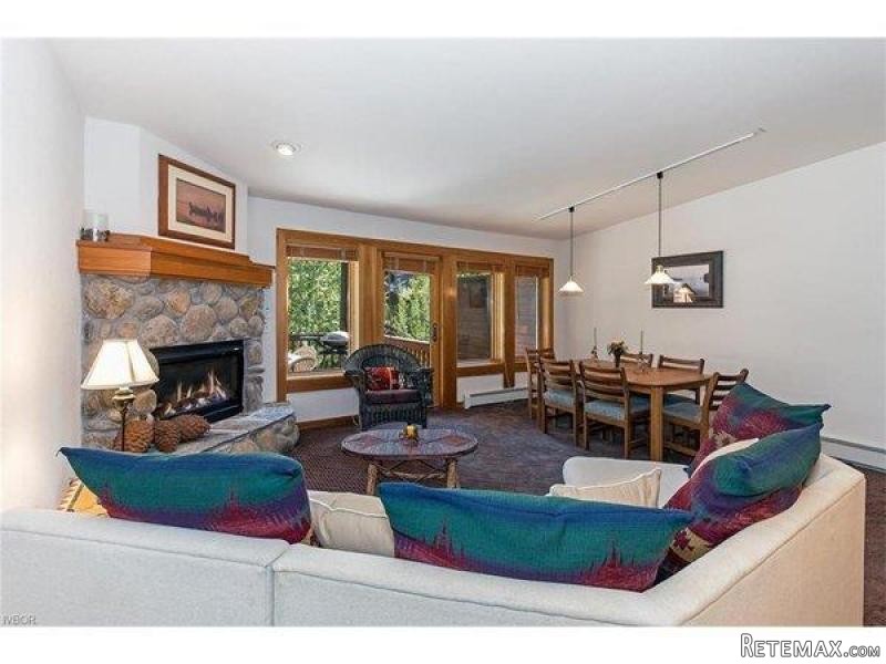 2 bedroom Condominium For Sale: Incline..