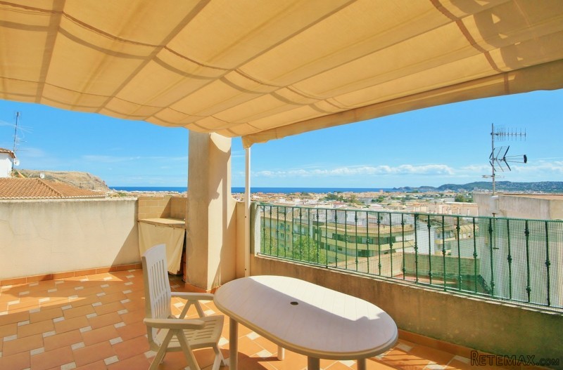 Penthouse with panoramic views for sale..