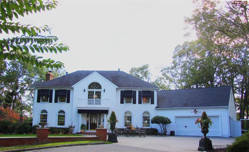 7 bedroom Detached House For Sale: 917..