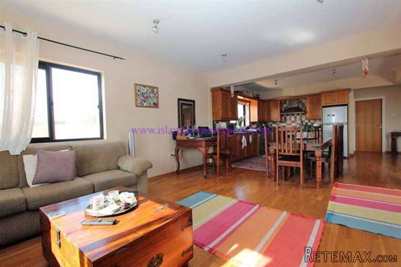 Apartment - For Sale - 3 Bedrooms