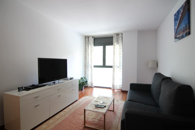 Eixample 2 Bed Apartment For Sale