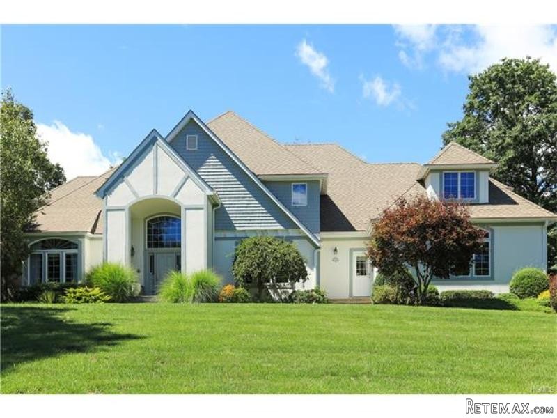4 bedroom House For Sale: 4 Hidden Oak..