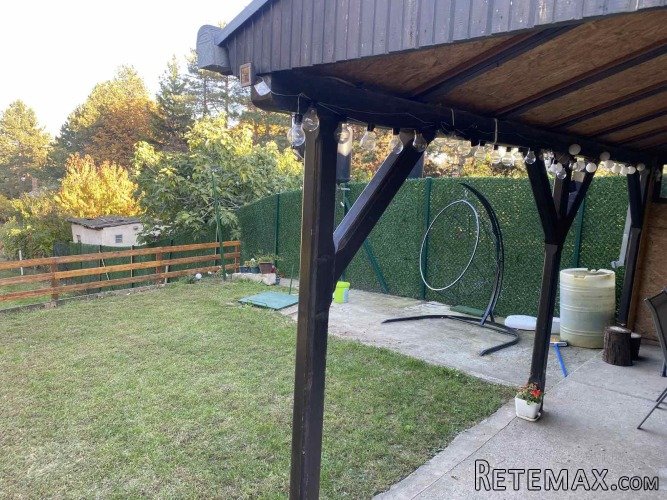 Na prodaju vikend kuca na Banstolu - 2