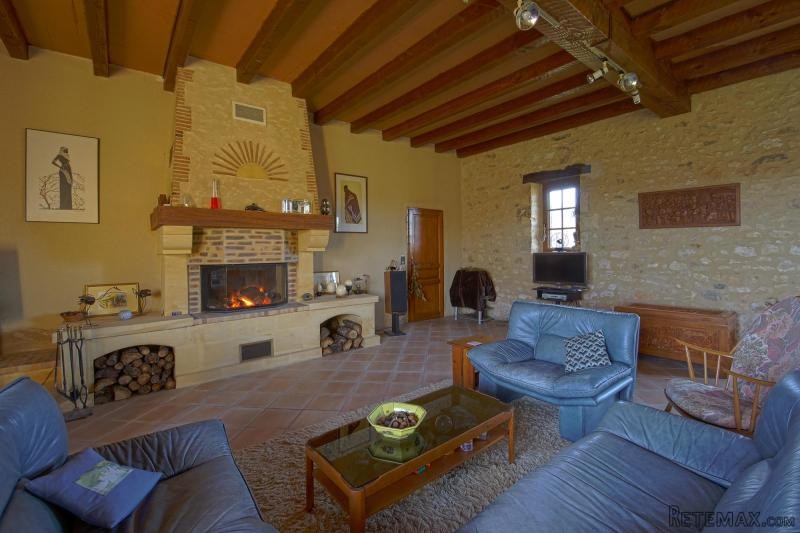 Dordogne-Perigord,A Vendre A 2,5kms De.. - 2
