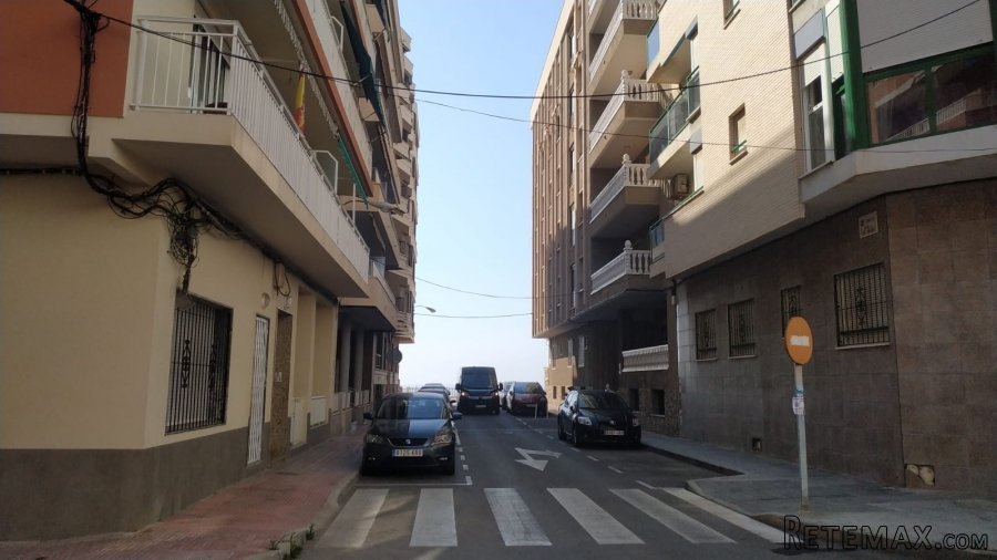 For sale apartment with 3 bedrooms, 2 bathrooms, kitchen..