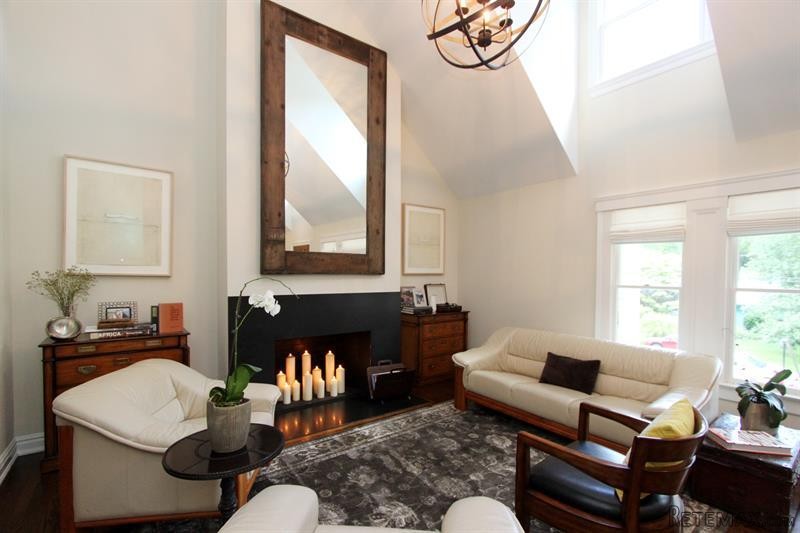 4 bedroom House For Sale: 19 Ridge.. - 2