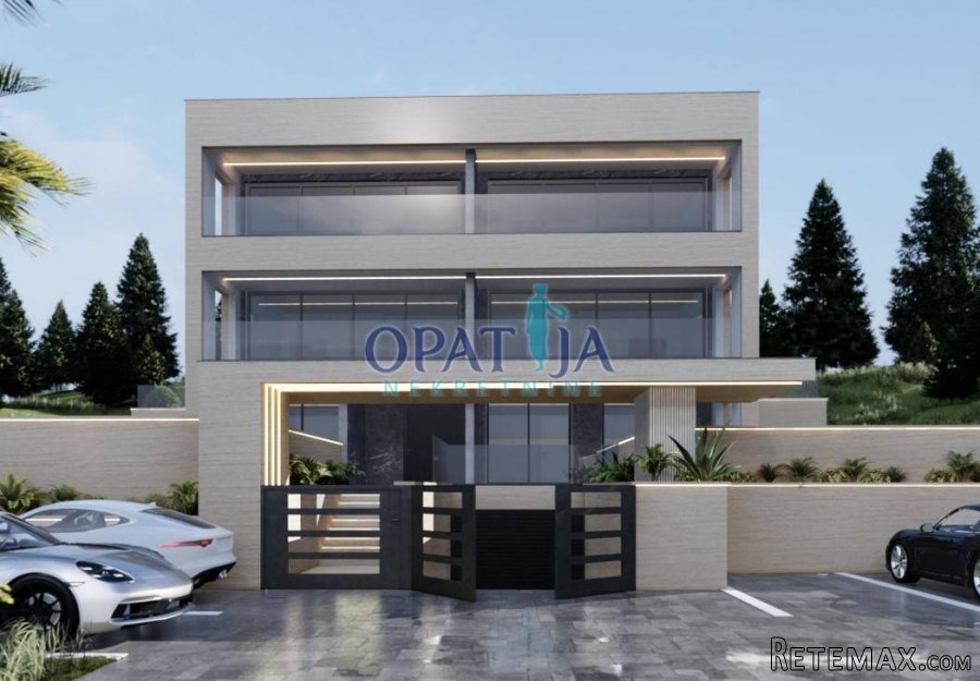 Građevno zemljište 15 m od mora, sa projektima i građevnom d..